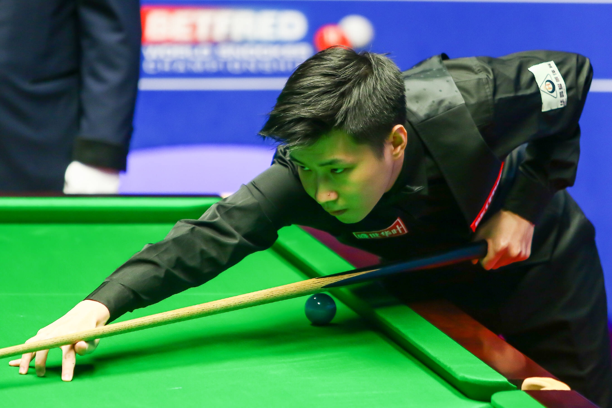 而激发他人 而激发他人