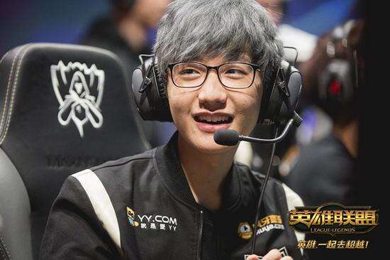 足球爱好者 足球爱好者