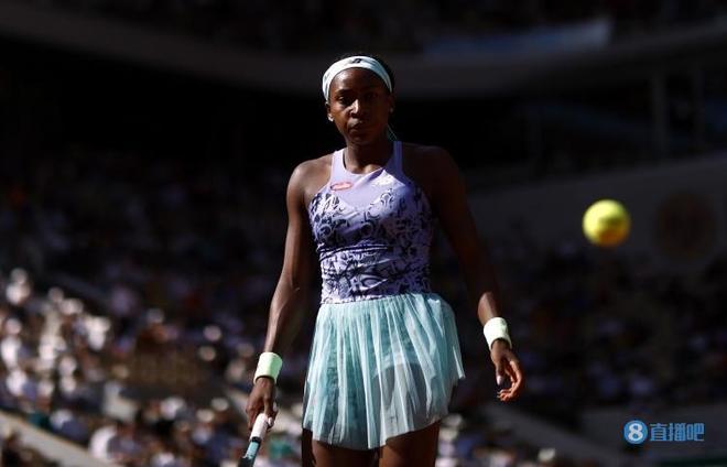 上演了一记 上演了一记