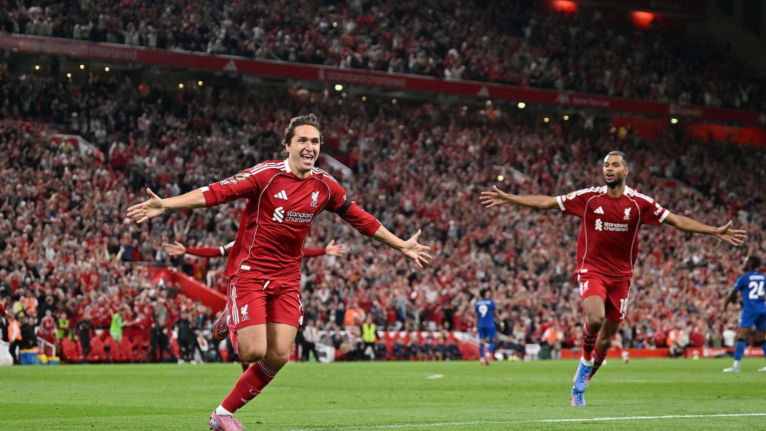 场上展现出 场上展现出